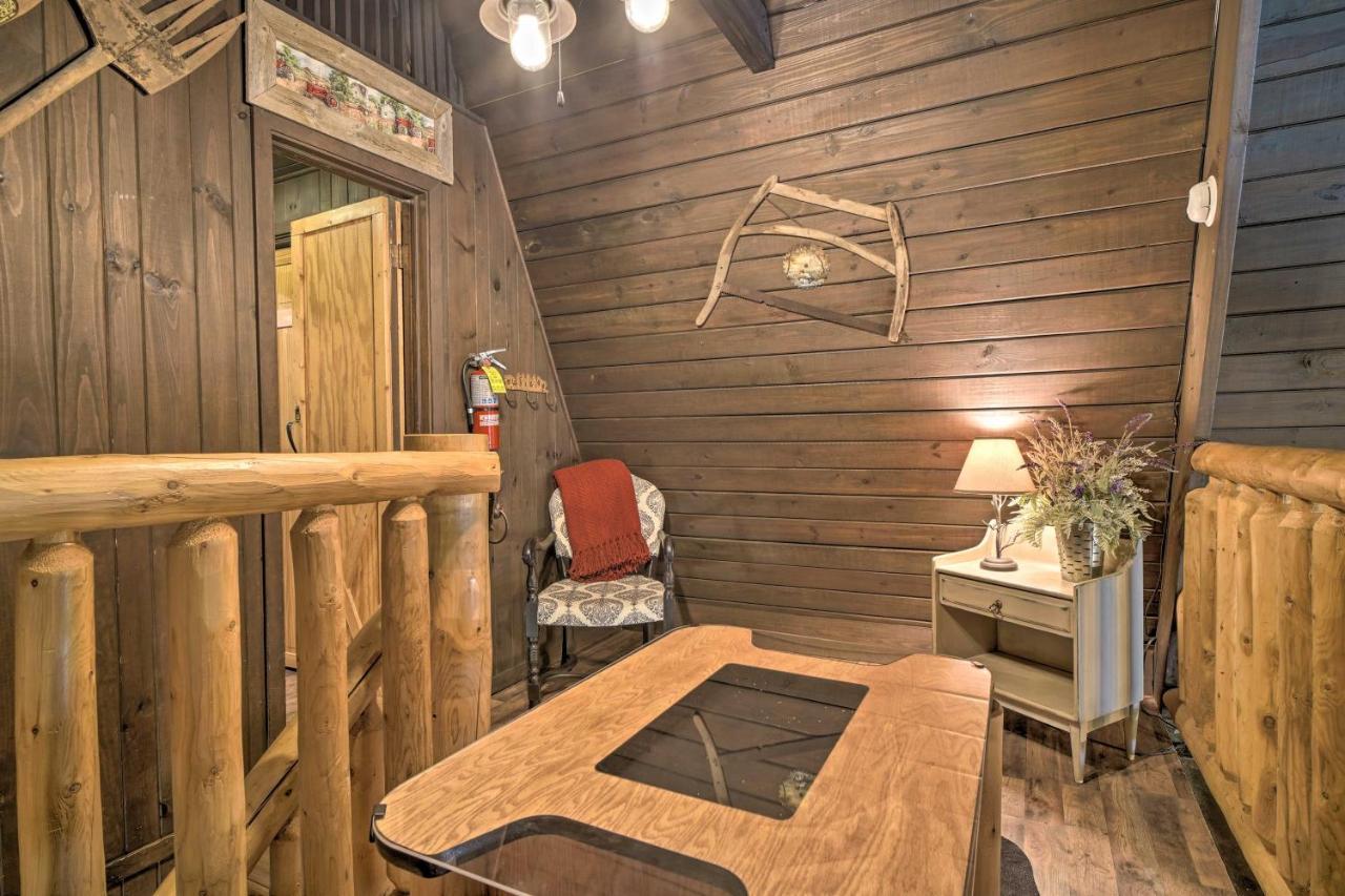 Snuggle Inn In The Heart Of Chalet Village! Гатлінбург Екстер'єр фото