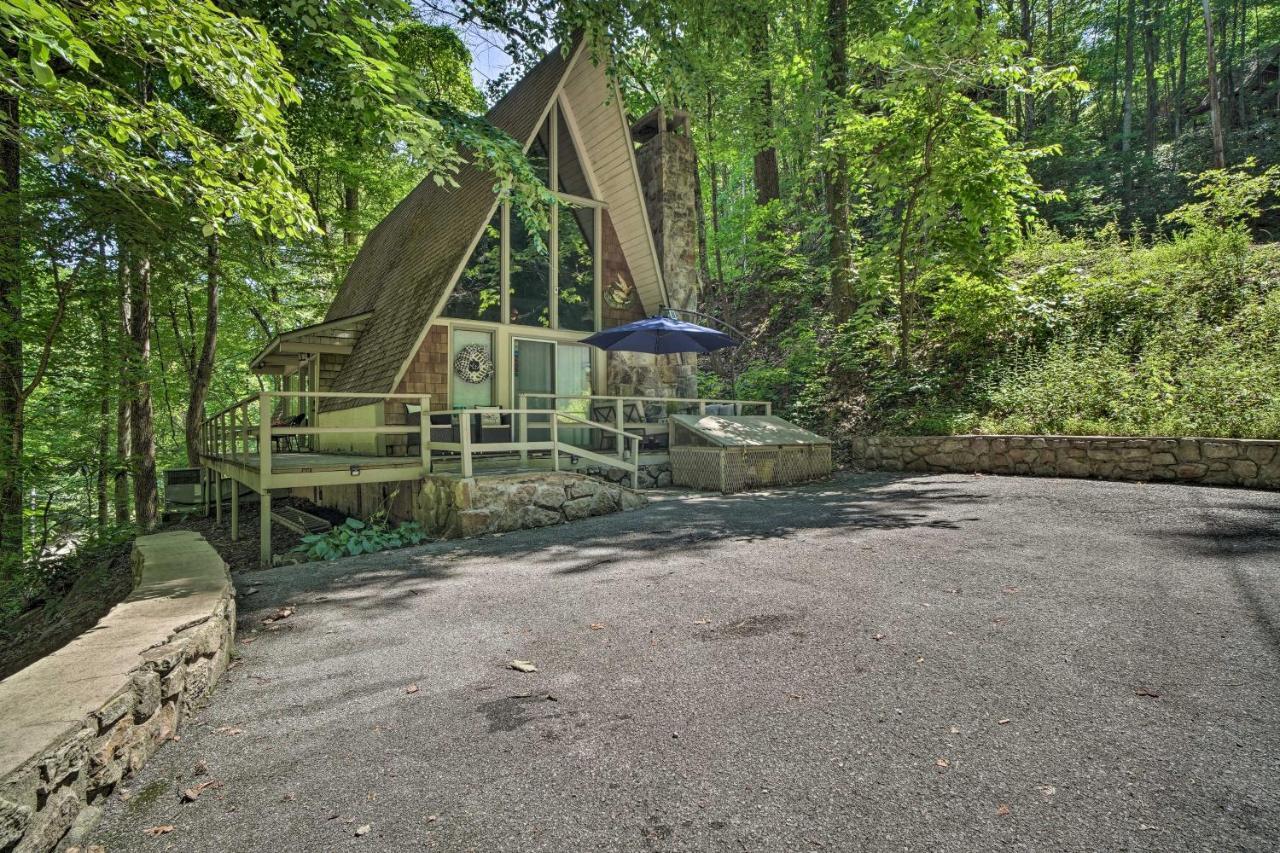 Snuggle Inn In The Heart Of Chalet Village! Гатлінбург Екстер'єр фото